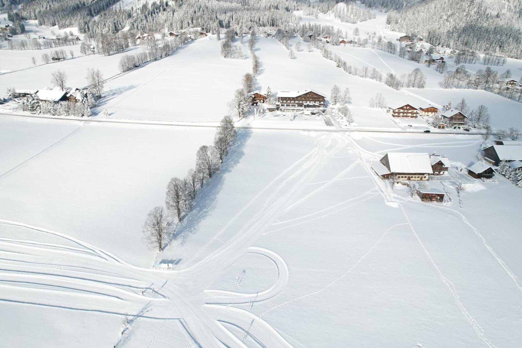 Hotel Berghof Рамзау ам Дахщайн Екстериор снимка